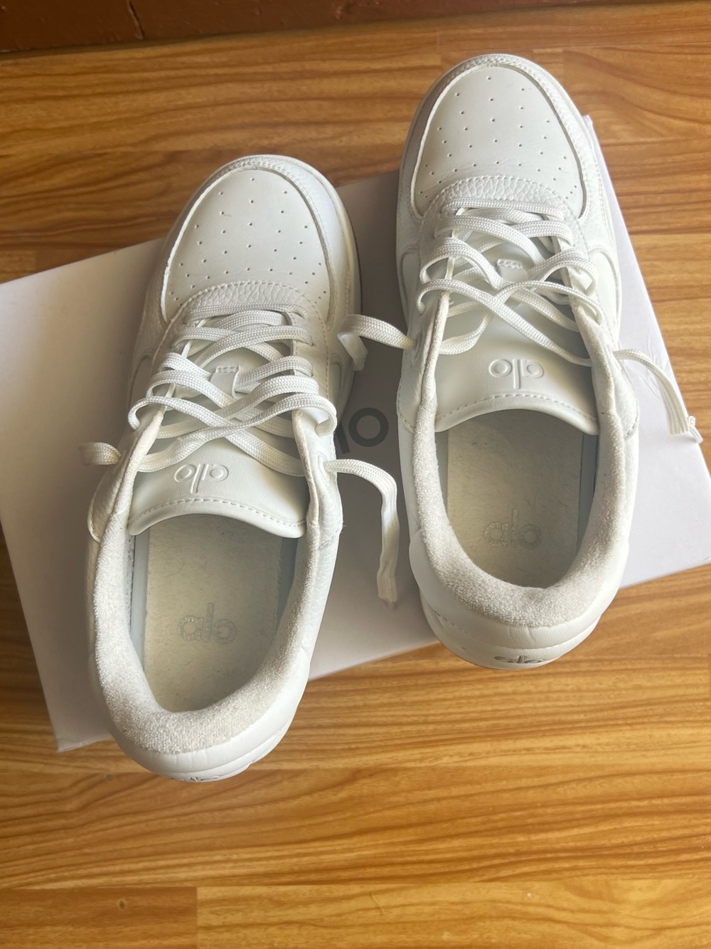 ALO Yoga Recovery Mode Sneakers White W9 M7.5 - Picture 5 of 7